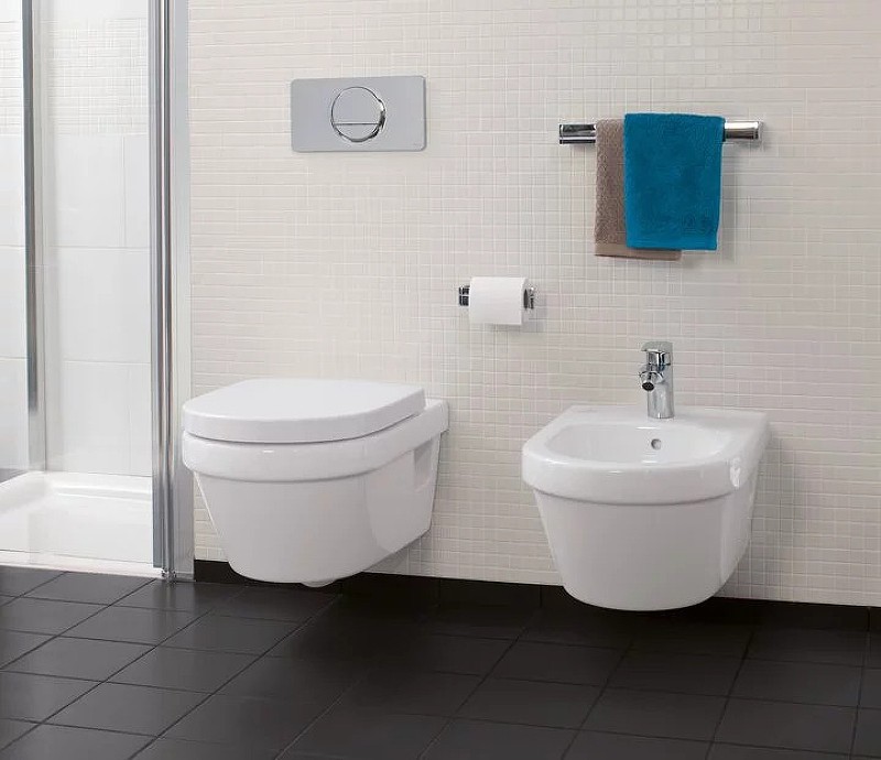 Унитаз Villeroy&Boch Architectura 5684HR01 подвесной с сиденьем Микролифт